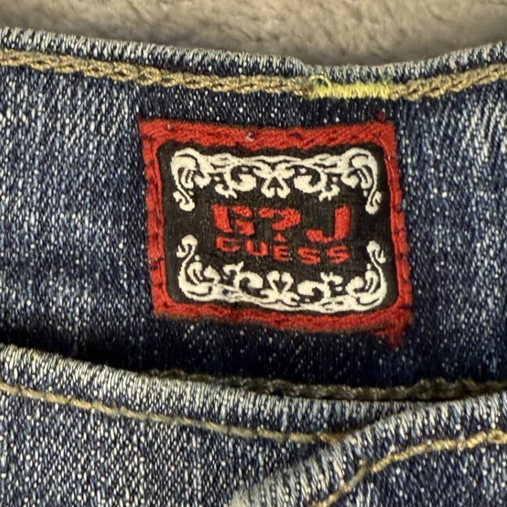 GJ Guess Womens Denim Flare Jeans Embellished Floral Embroidery Size 29 - Picture 6 of 8